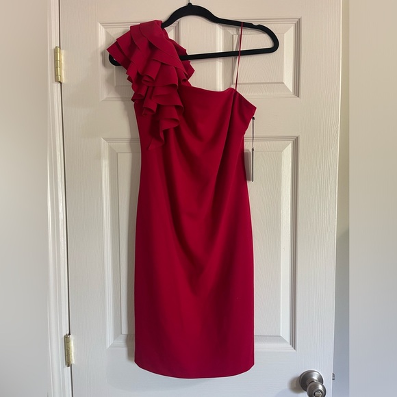 New NWT Vince Camuto Red Cocktail Dress with Ruffle strap - Picture 1 of 5